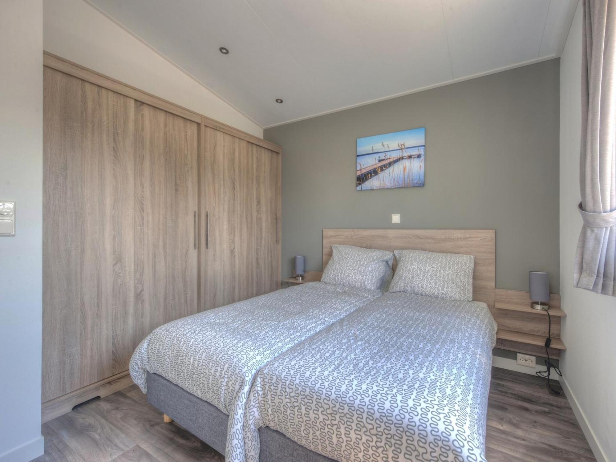 Comfortable Chalet 4 5Km From Rockanje Hellevoetsluis Exterior photo